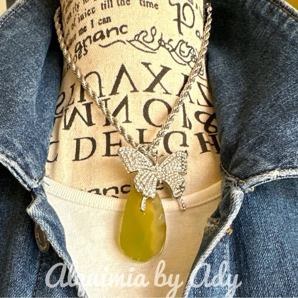 Maximalist statement silver Fluorite huge pendant butterfly 14” choker necklace - Picture 4 of 8